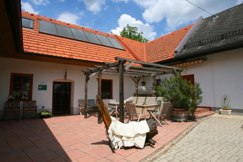 Buchgrabenhof Apartamento Windisch Minihof Exterior foto